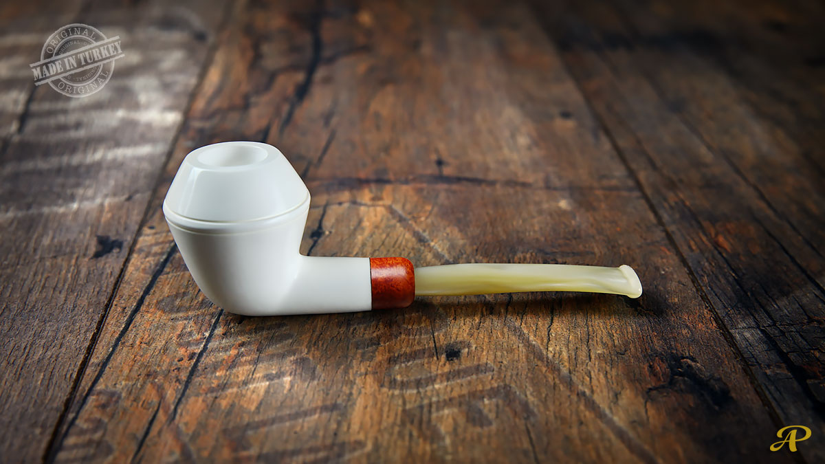 Rhodesian Meerschaum Pipe Rhodesian Meerschaum Pipe