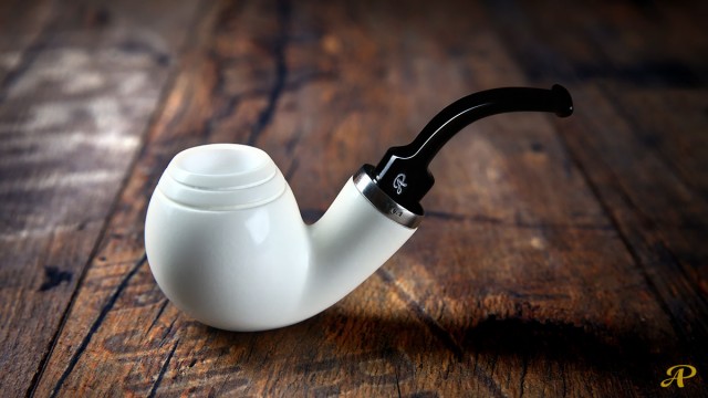 Apple Meerschaum Pipe with 925k Silver