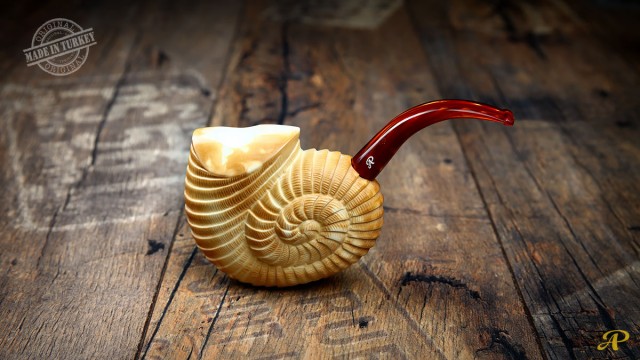 Sea Snail Meerschaum Pipe